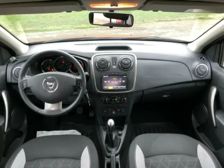 DACIA SANDERO STEPWAY (10/02/2015) - 